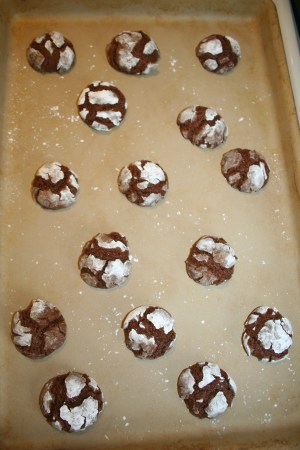 IMG_7707 Chocolate Crinkles on baking sheet